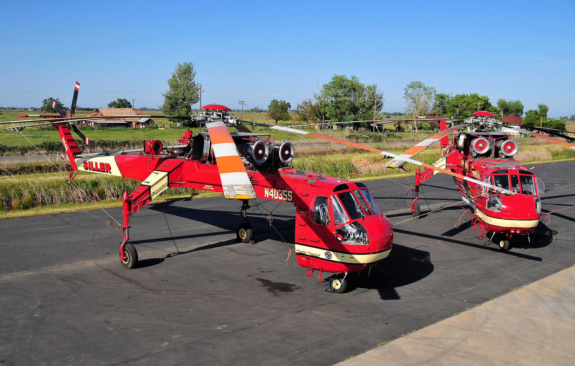 S64E Sikorsky Skycrane Siller Helicopters, Inc.